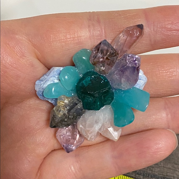 Multicolor Crystal Cluster statement ring - Picture 7 of 13